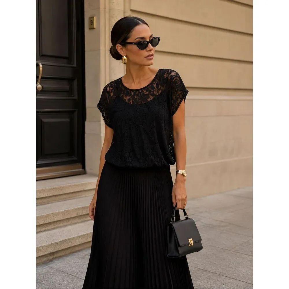 Luxury Boutique Black Lace Overlay Top Sheer Floral Blouson Boho Size M/L